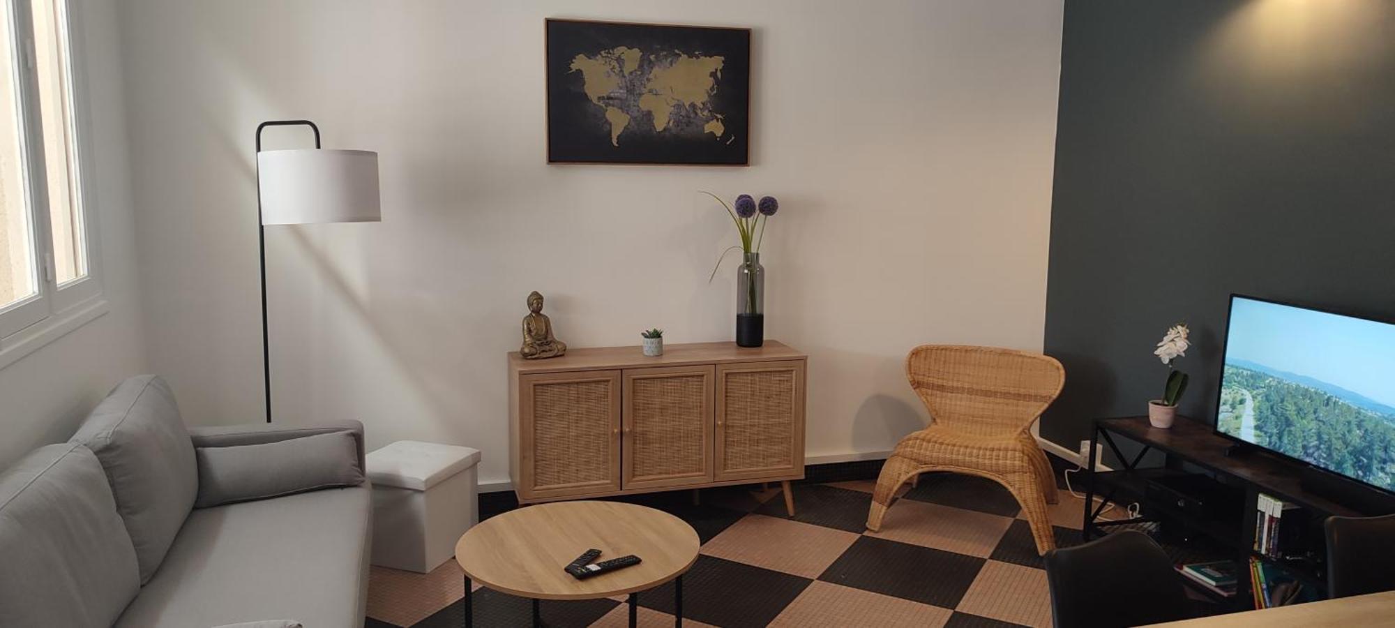 Maison Charmante Avec Patio ! Бурж Екстериор снимка