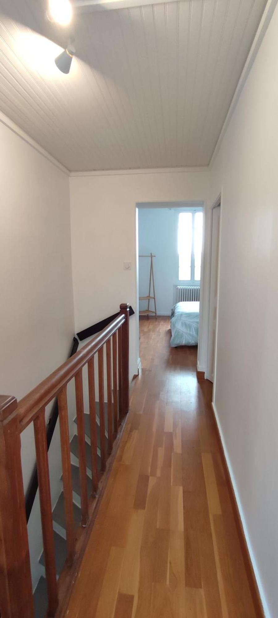 Maison Charmante Avec Patio ! Бурж Екстериор снимка