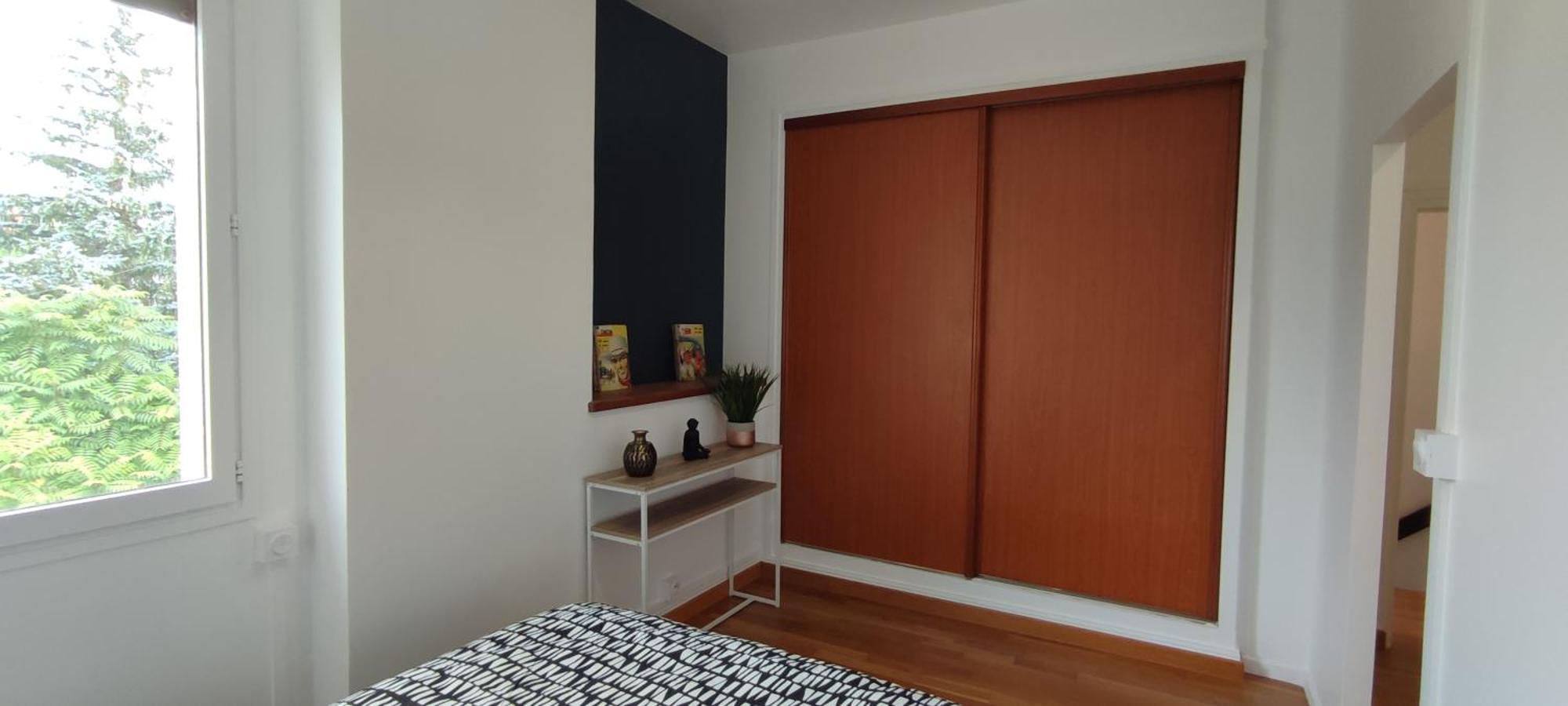 Maison Charmante Avec Patio ! Бурж Екстериор снимка