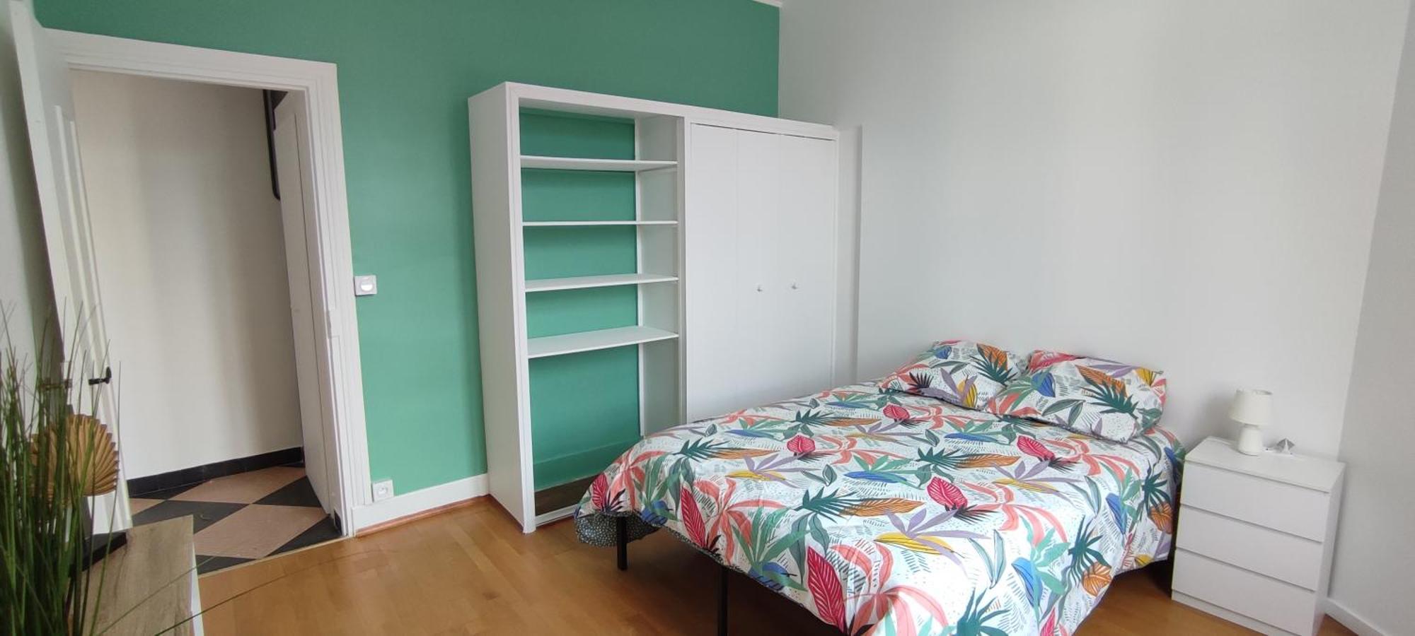 Maison Charmante Avec Patio ! Бурж Екстериор снимка